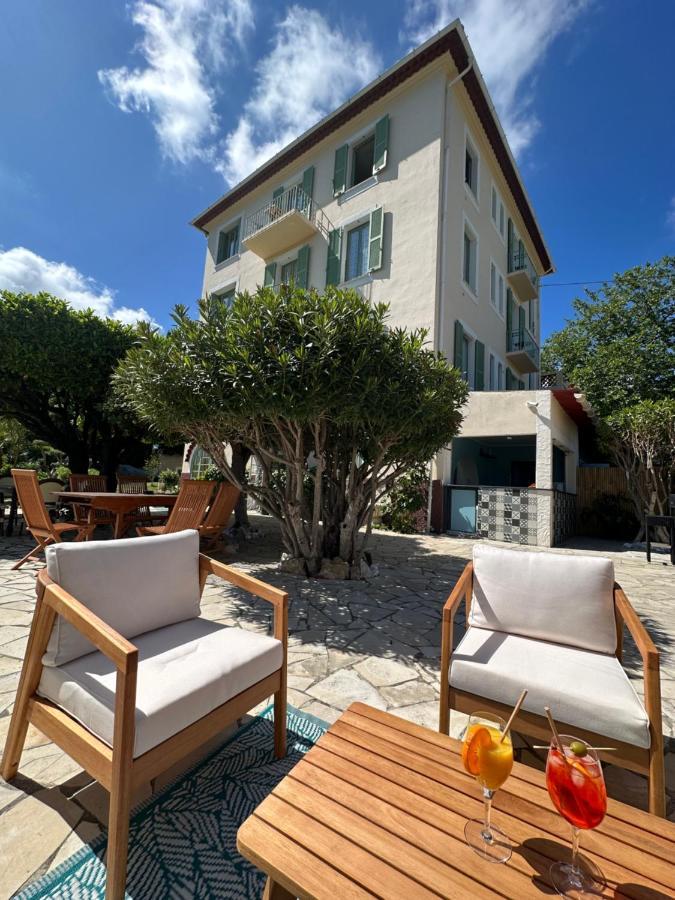 ונס Hotel Miramar מראה חיצוני תמונה
