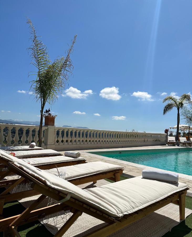 ונס Hotel Miramar מראה חיצוני תמונה